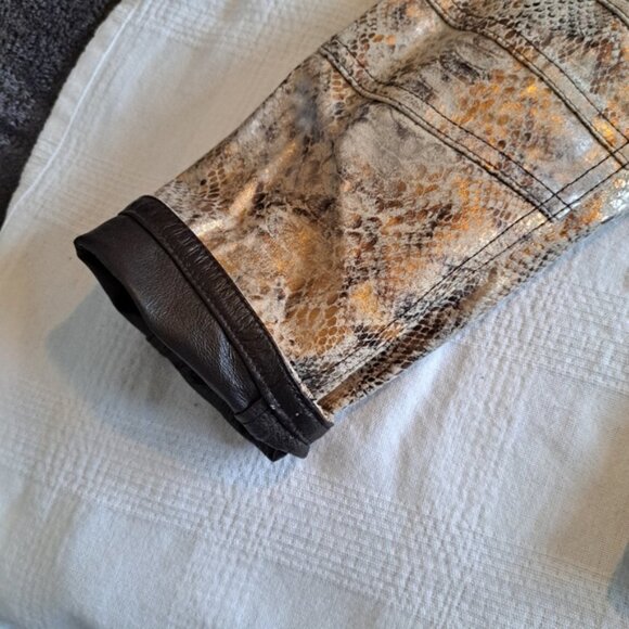 Chico's womens size 2 or Large reversible leather jacket, brown & animal print - Picture 5 of 15